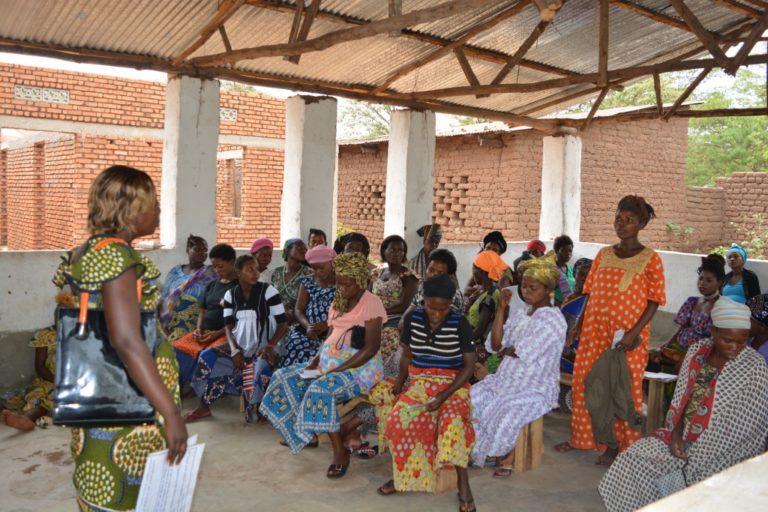 Sensibilisation sur l&rsquo;importance de dépistage du VIH à la femme enceinte