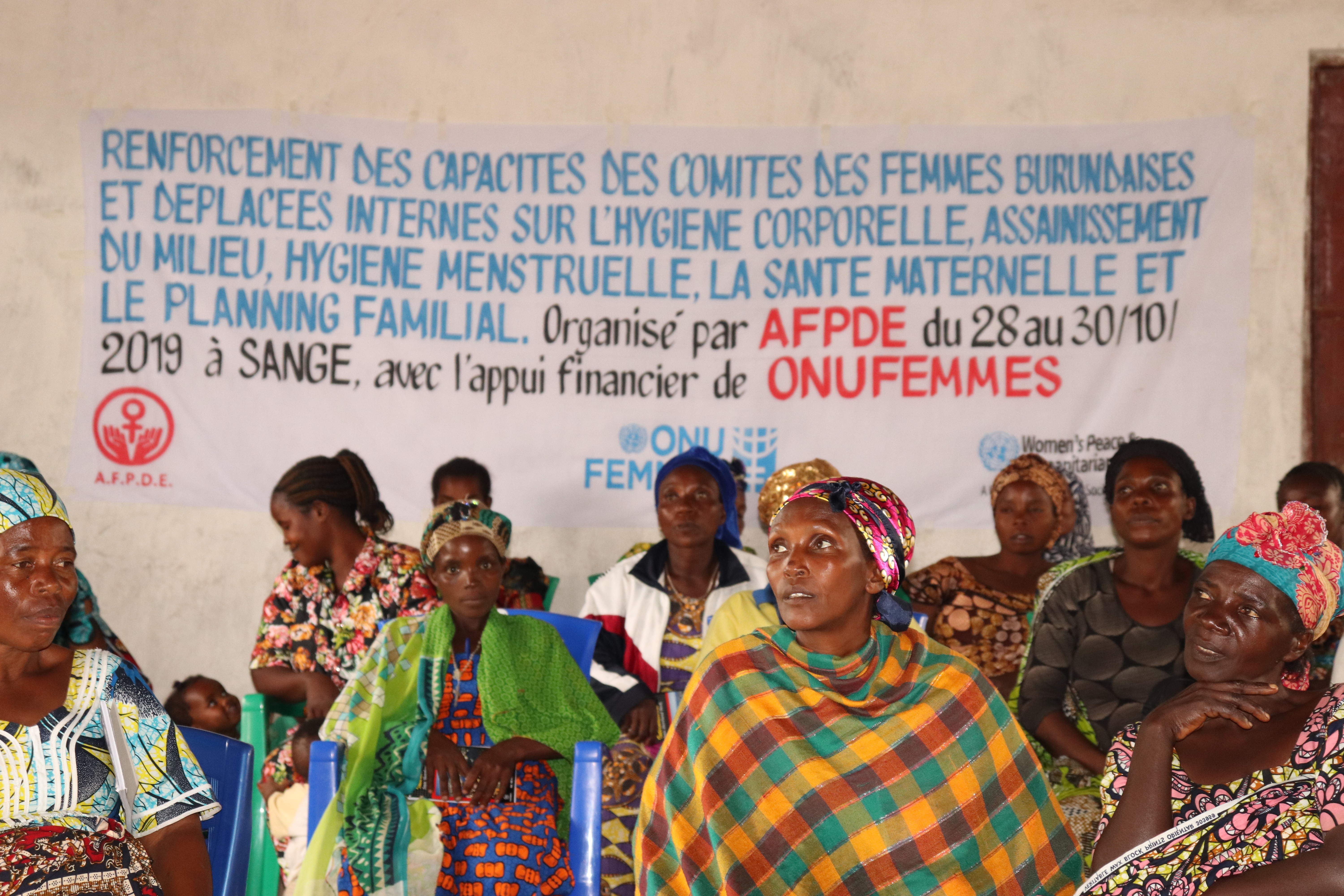 Zones de santé de Lemera et Ruzizi : 22 relais communautaires et membres des comités de femmes refugiées et déplacées renforcées en capacité par AFPDE.