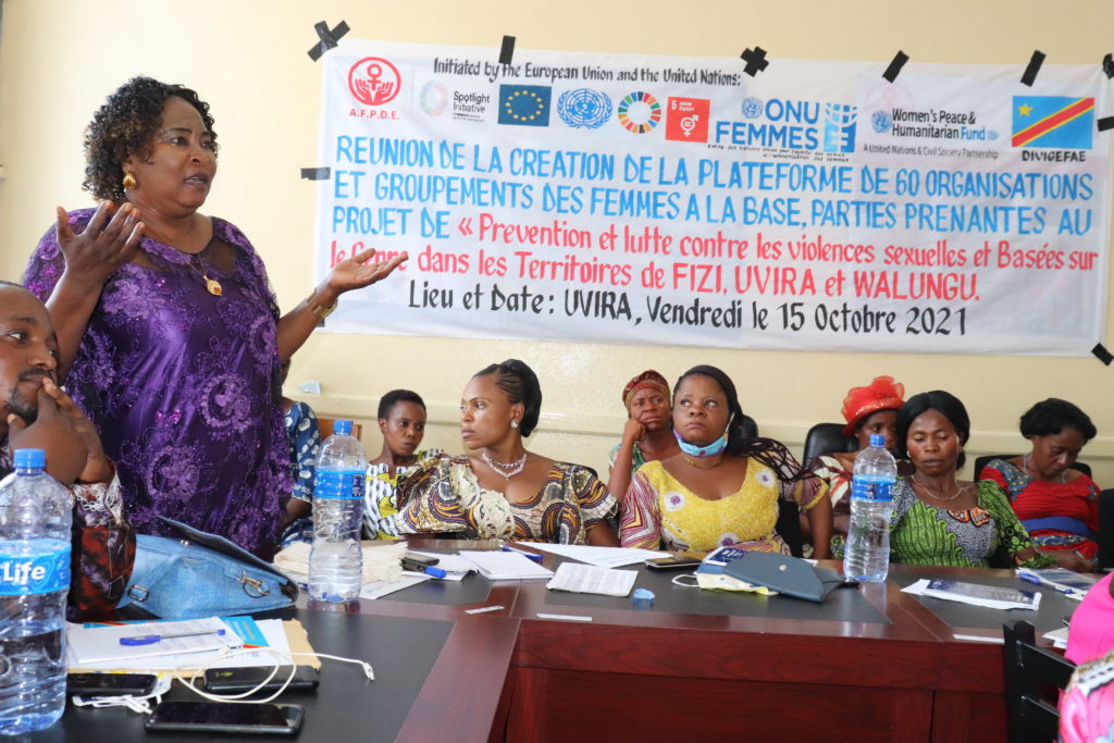 Offrir aux femmes un cadre d’échanges et de partages d’informations sur la situation des femmes et le cas de violences faites aux femmes tel est l’objectif d’une plateforme créée par AFPDE avec 60 organisations et groupements de femmes de Fizi, Uvira et Walungu.