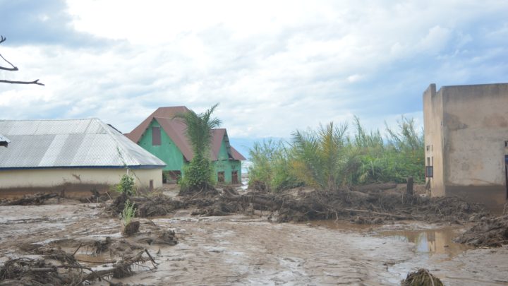 Uvira : de nombreux dégâts matériels causés par le débordement de la rivière Kalimabenge dans la nuit du 17 au 18 avril 2022