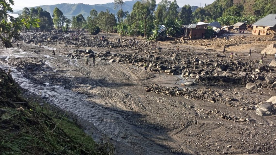 Des inondations provoquées par des fortes pluies dans le territoire de Kalehe au Sud-Kivu font plus de 400 décès
